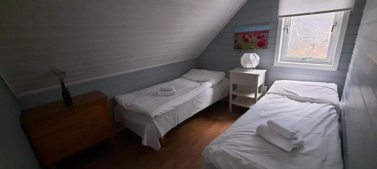 Jossingfjord Bed & Breakfast ซงดาล ภายนอก รูปภาพ